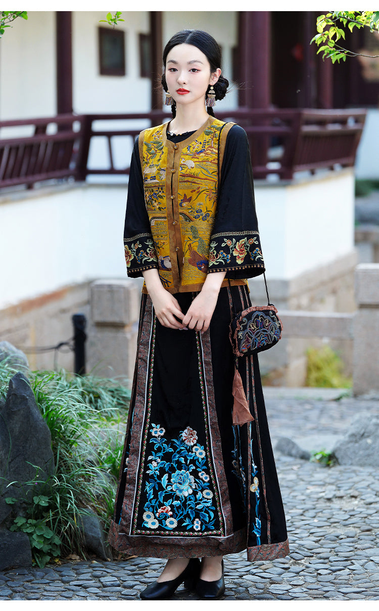 新中式重工民族风复古刺绣马甲天丝缎面背心坎肩圆领外套