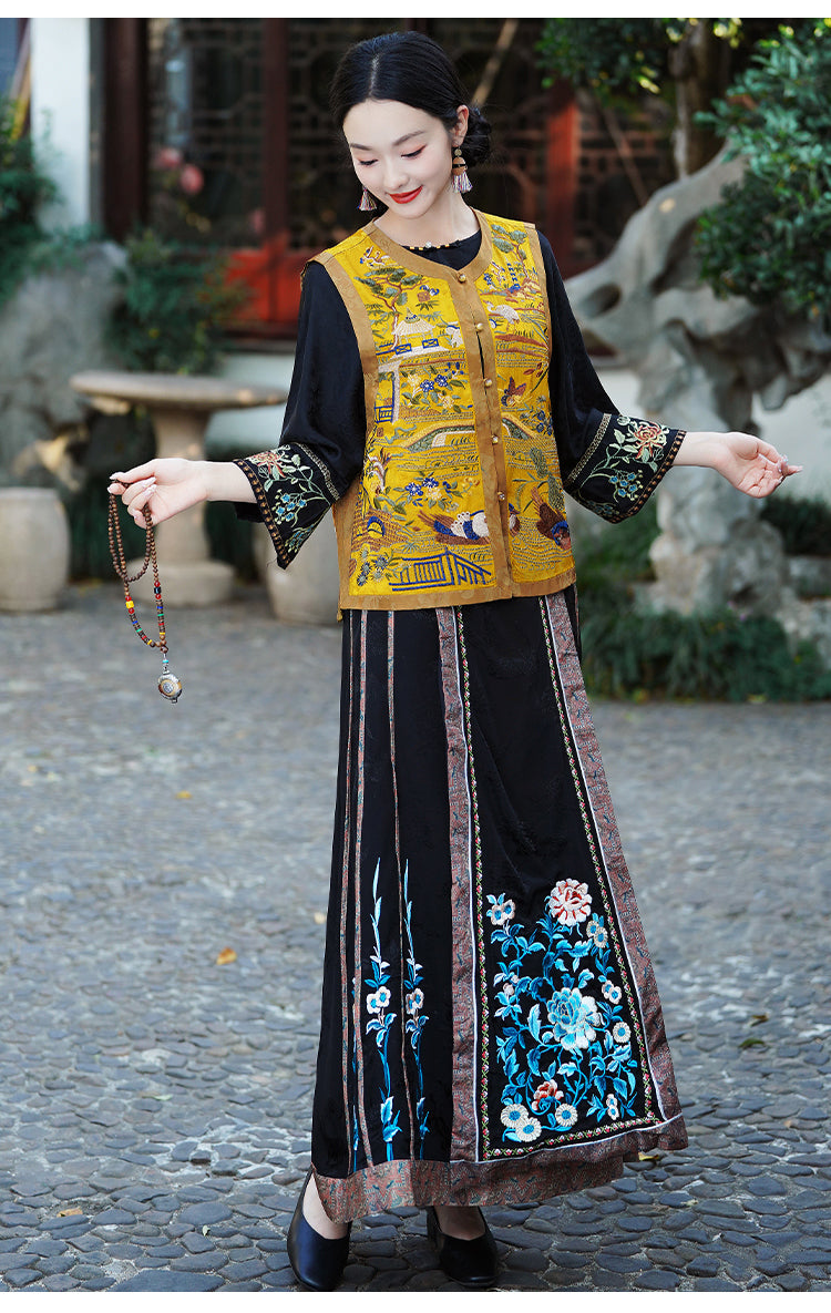 新中式重工民族风复古刺绣马甲天丝缎面背心坎肩圆领外套