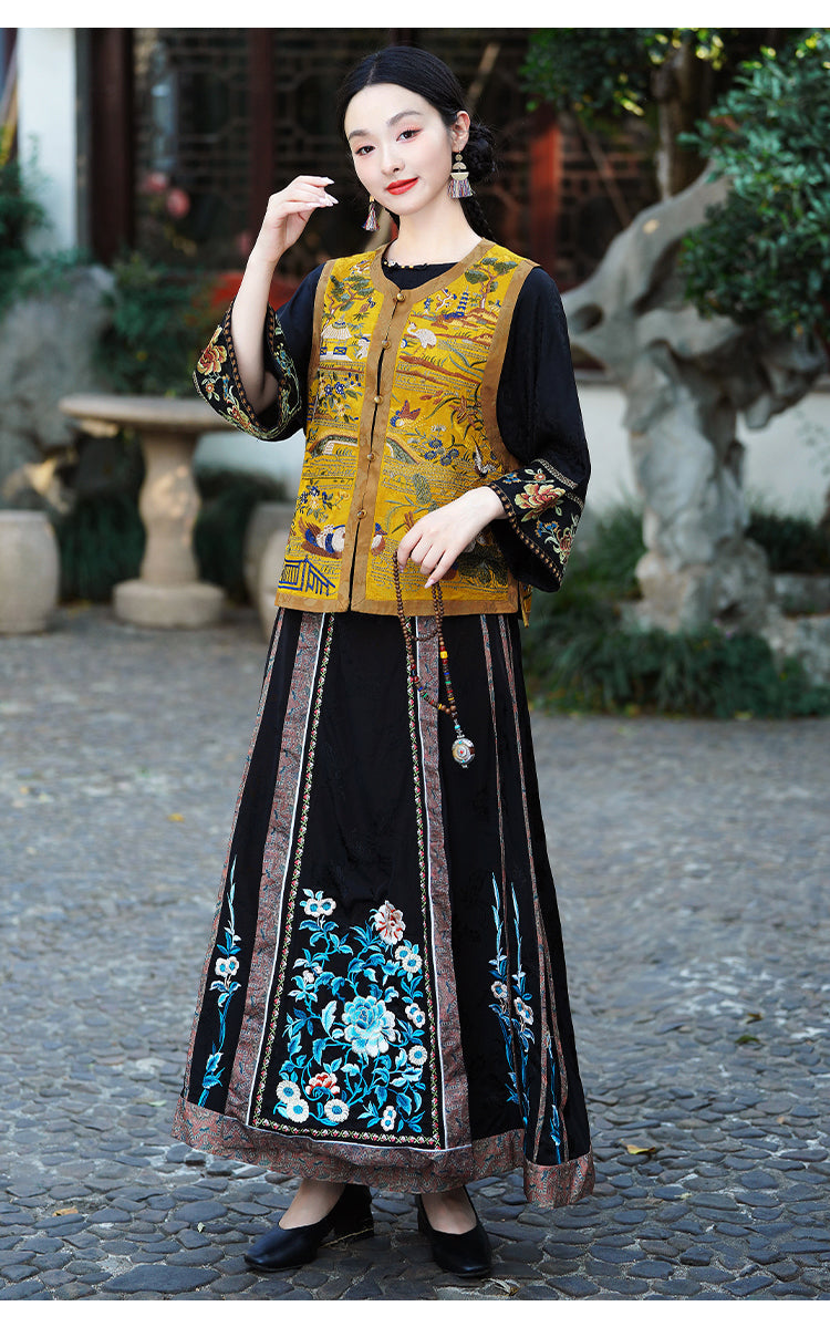 新中式重工民族风复古刺绣马甲天丝缎面背心坎肩圆领外套