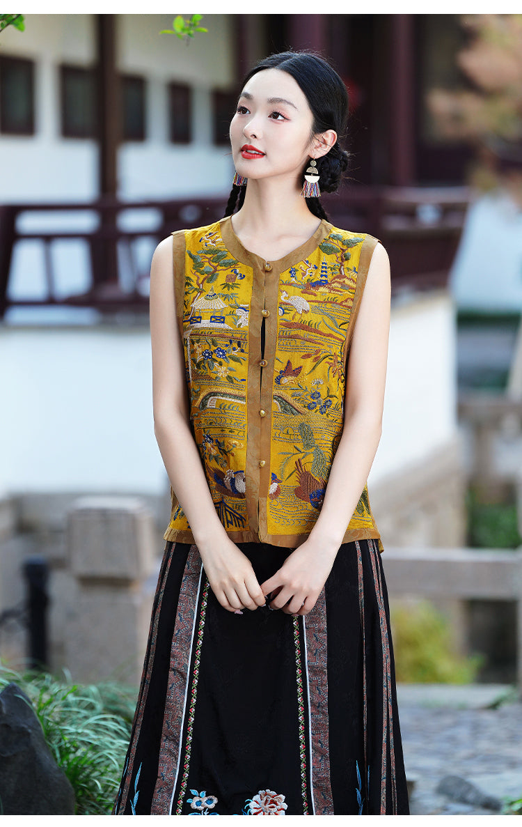 新中式重工民族风复古刺绣马甲天丝缎面背心坎肩圆领外套