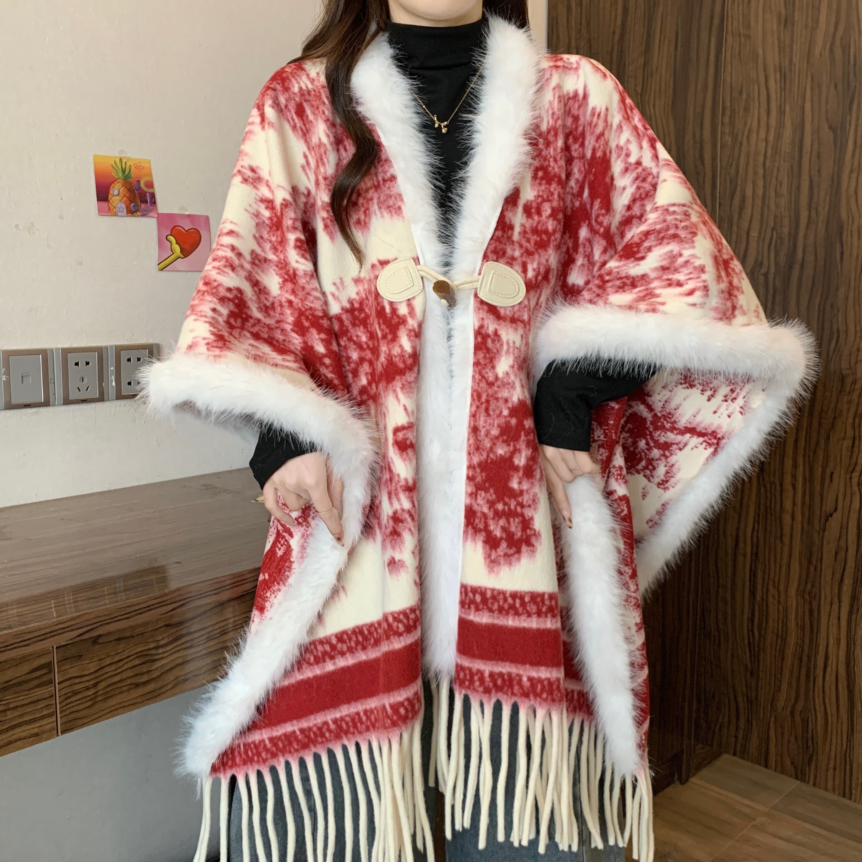 高级感水墨画毛毛拼接披肩外套女冬新款新中式气质流苏大斗篷